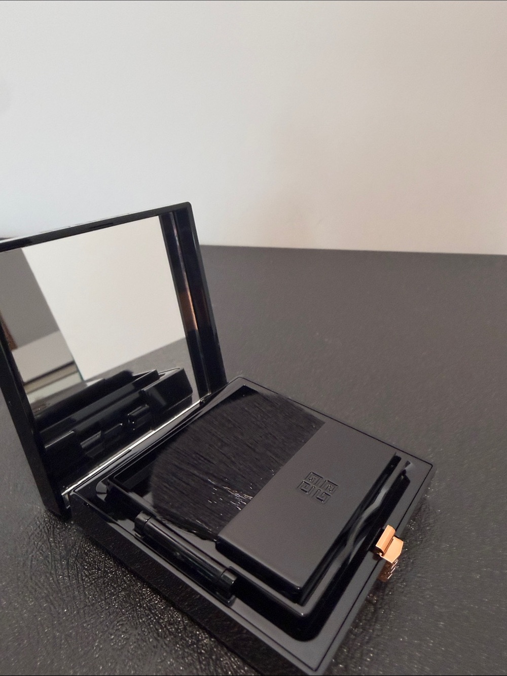 Givenchy Compact Bronzer & Contour Palette in Tone Pans 002 popeline bronzee - Picture 2 of 5